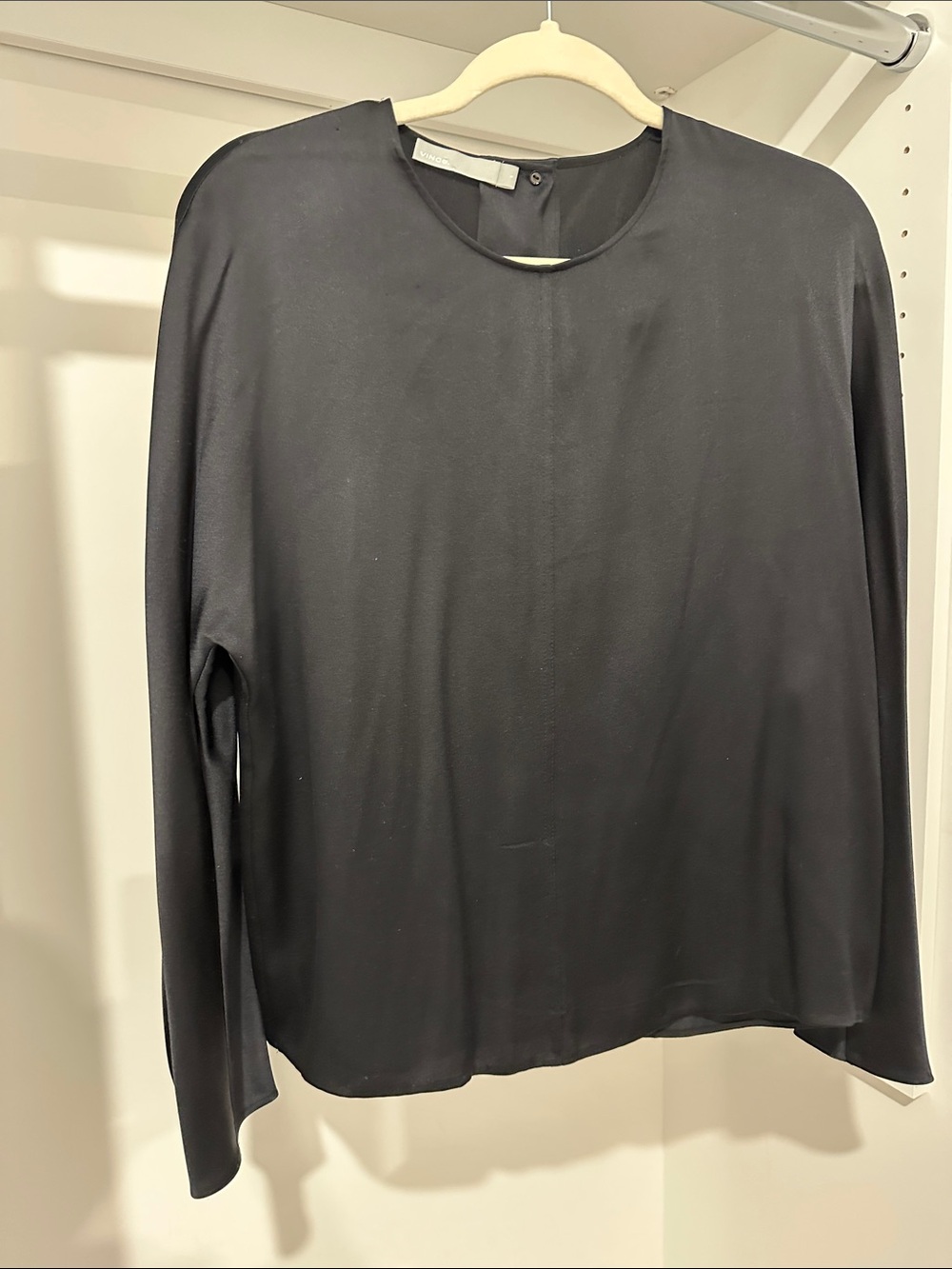 Vince Black V-Neck Long Sleeve Top